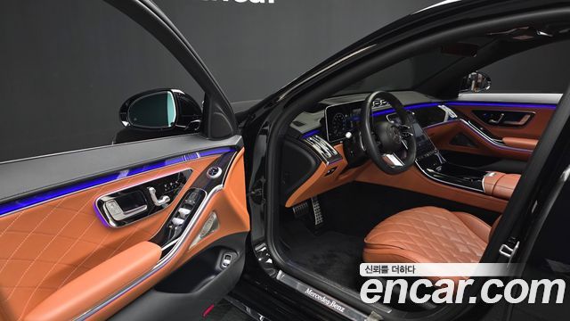 Mercedes-Benz S-Class 2023 — photo 13