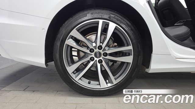 Audi A6 2022 — photo 5