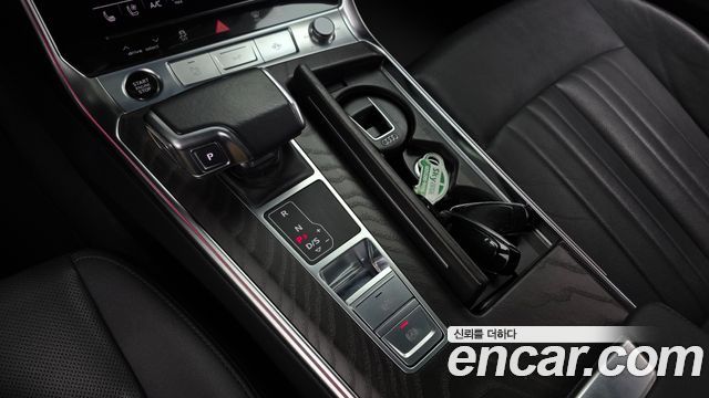 Audi A6 2022 — photo 12