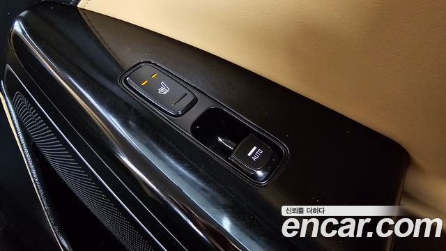 Kia K7 2020 — photo 25