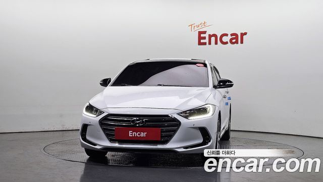 Hyundai AVANTE 2018 — photo 3