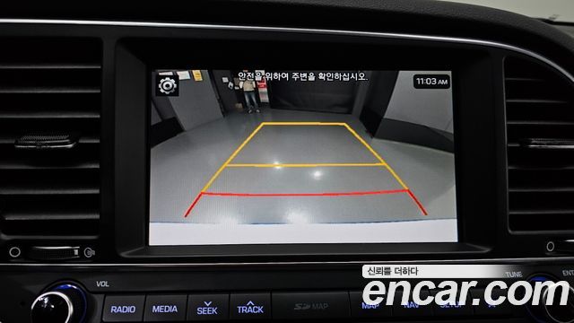 Hyundai AVANTE 2018 — photo 16