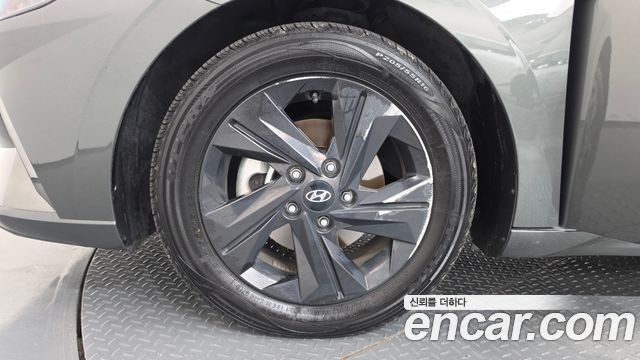 Hyundai AVANTE 2023 — photo 5