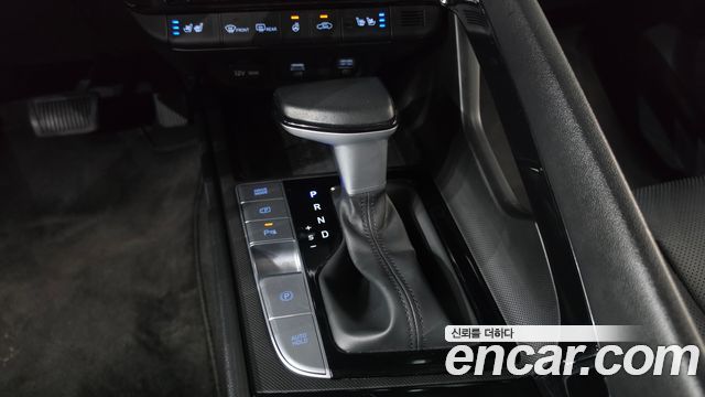 Hyundai AVANTE 2023 — photo 12