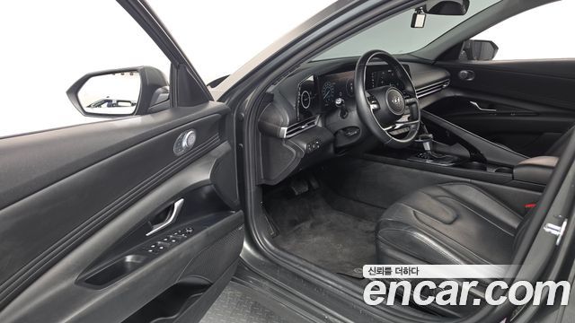 Hyundai AVANTE 2023 — photo 13