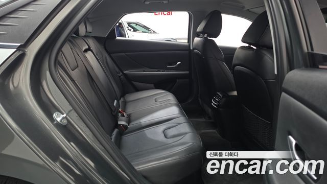 Hyundai AVANTE 2023 — photo 17