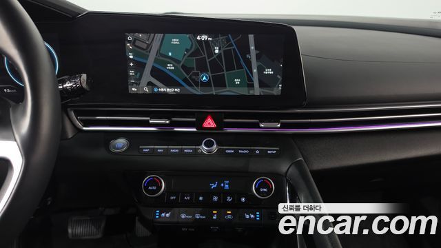Hyundai AVANTE 2023 — photo 19