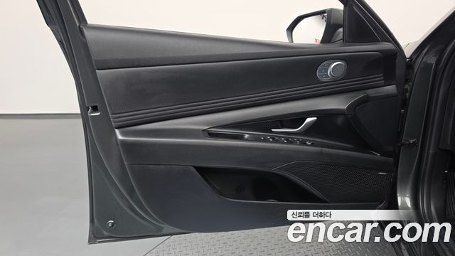 Hyundai AVANTE 2023 — photo 14