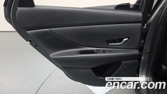 Hyundai AVANTE 2023 — photo 15