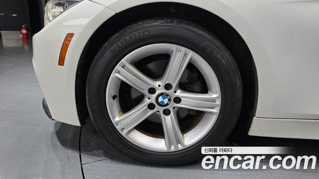 BMW 3-Series 2012 — photo 5