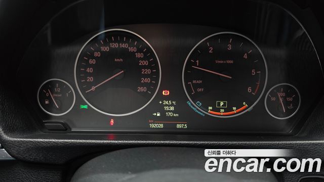 BMW 3-Series 2012 — photo 8