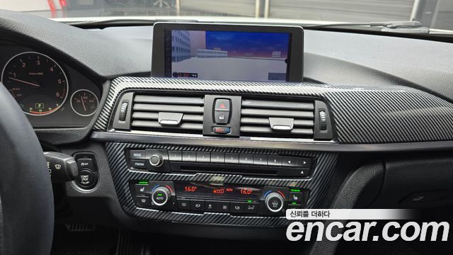 BMW 3-Series 2012 — photo 17