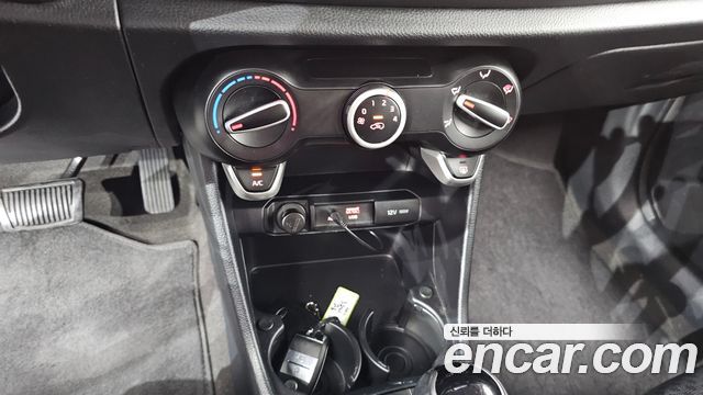 Kia morning 2017 — photo 24
