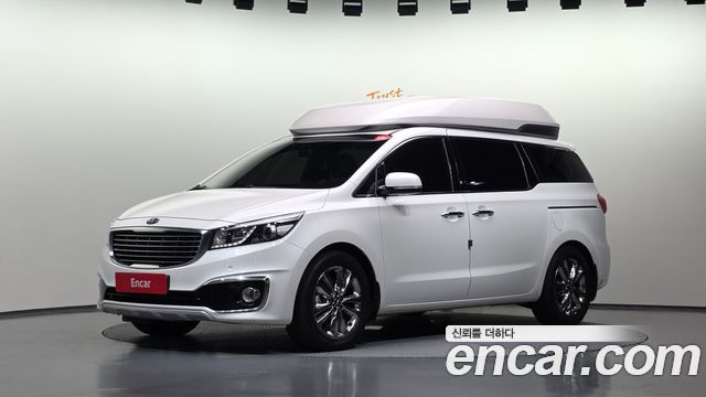 Kia Canival 2016 — photo 1