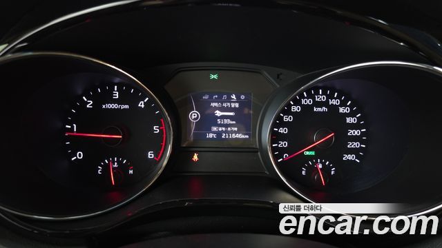 Kia Canival 2016 — photo 8