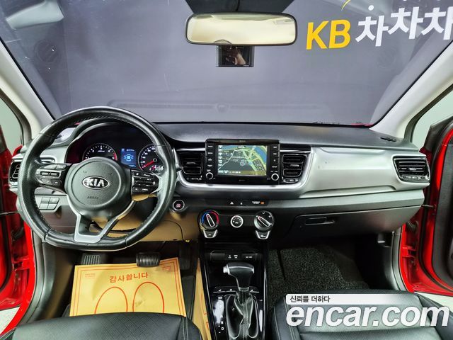 Kia Stonic 2018 — photo 7