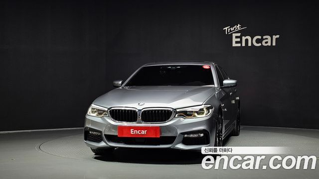 BMW 5-Series 2018 — photo 3