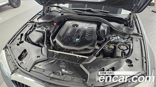 BMW 5-Series 2018 — photo 6