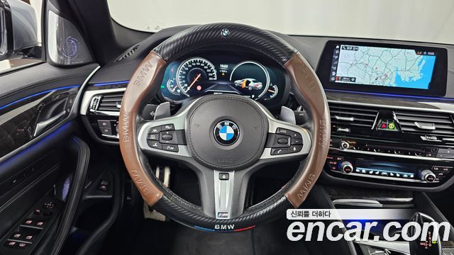 BMW 5-Series 2018 — photo 13