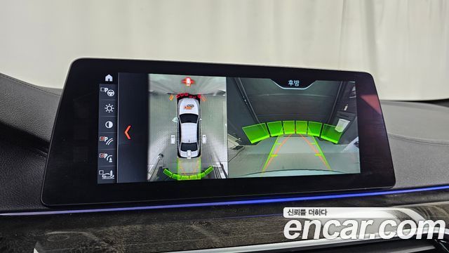 BMW 5-Series 2018 — photo 15