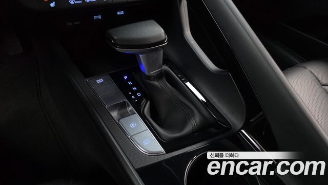 Hyundai AVANTE 2023 — photo 12