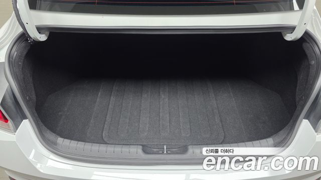 Hyundai AVANTE 2023 — photo 26