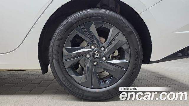 Hyundai AVANTE 2023 — photo 7