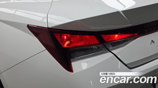 Hyundai AVANTE 2023 — photo 9