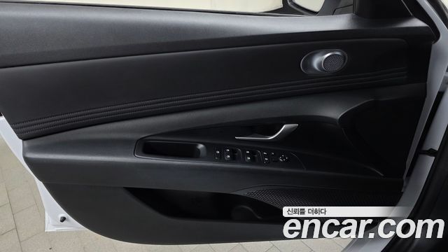 Hyundai AVANTE 2023 — photo 14