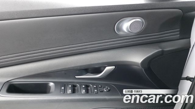 Hyundai AVANTE 2023 — photo 28