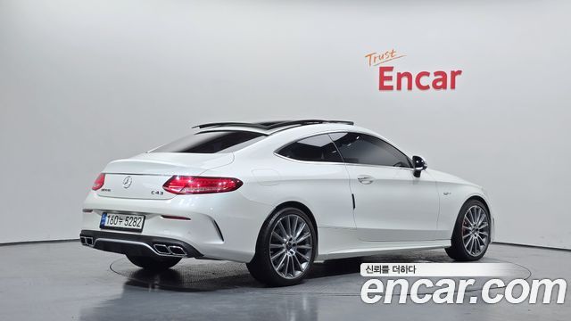 Mercedes-Benz C-Class 2017 — photo 2