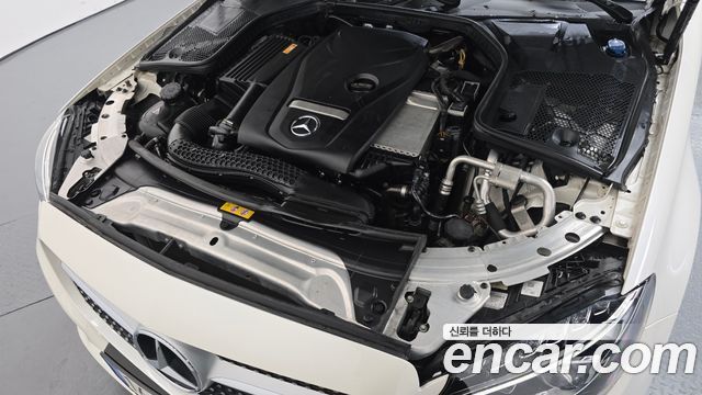Mercedes-Benz C-Class 2017 — photo 6