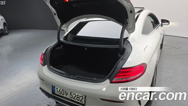 Mercedes-Benz C-Class 2017 — photo 20