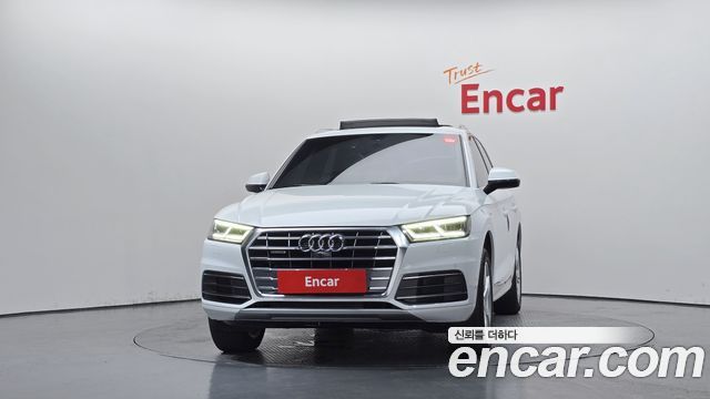 Audi Q5 2020 — photo 3