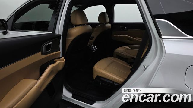 Kia Sorento 2022 — photo 16