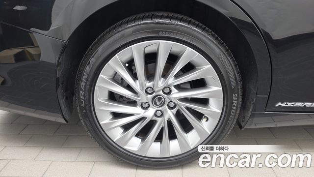 Lexus ES 2022 — photo 5