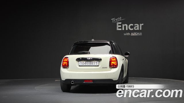 Mini Cooper 2020 — photo 4