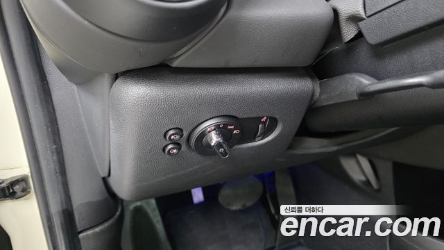 Mini Cooper 2020 — photo 24
