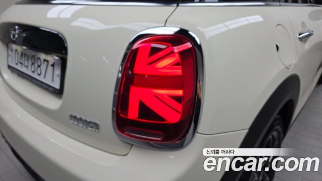 Mini Cooper 2020 — photo 9