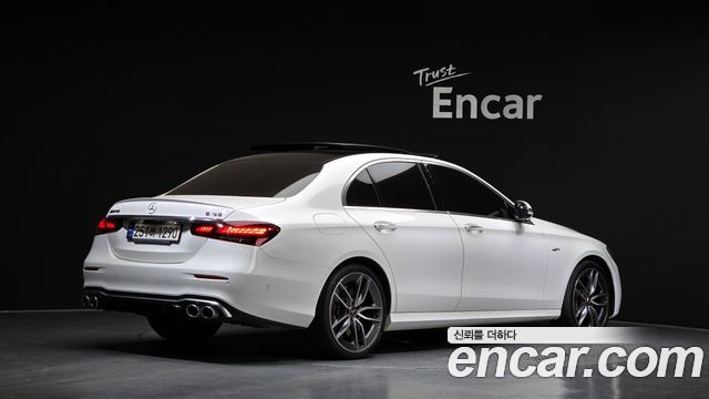 Mercedes-Benz E-Class 2021 — photo 2
