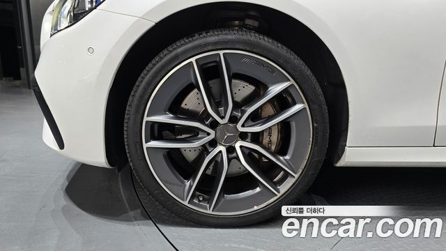 Mercedes-Benz E-Class 2021 — photo 5