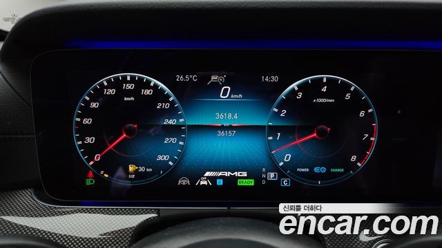 Mercedes-Benz E-Class 2021 — photo 11
