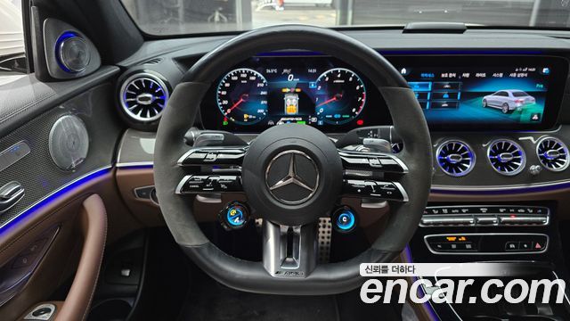 Mercedes-Benz E-Class 2021 — photo 19