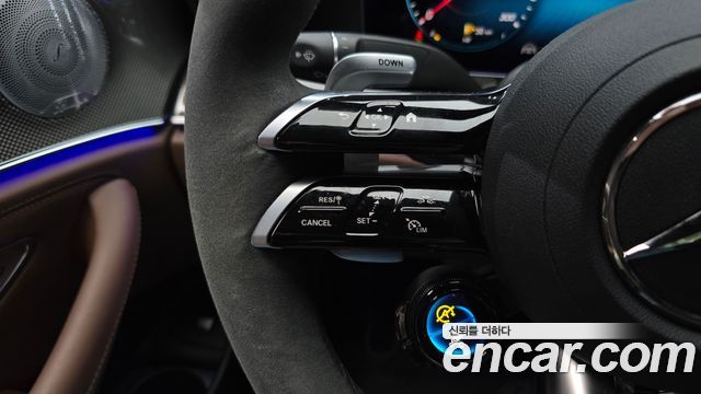 Mercedes-Benz E-Class 2021 — photo 24