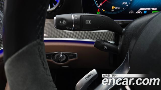 Mercedes-Benz E-Class 2021 — photo 29