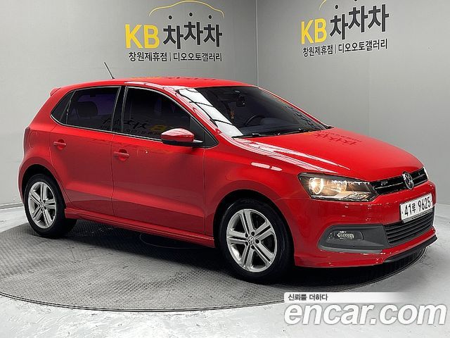 Volkswagen Polo 2014 — photo 1