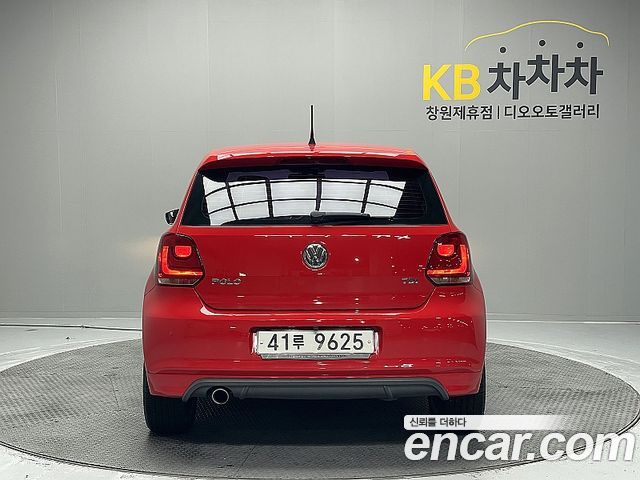 Volkswagen Polo 2014 — photo 4