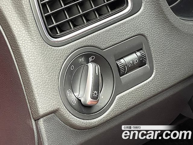 Volkswagen Polo 2014 — photo 16