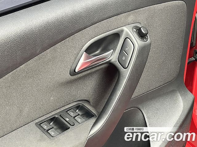 Volkswagen Polo 2014 — photo 17