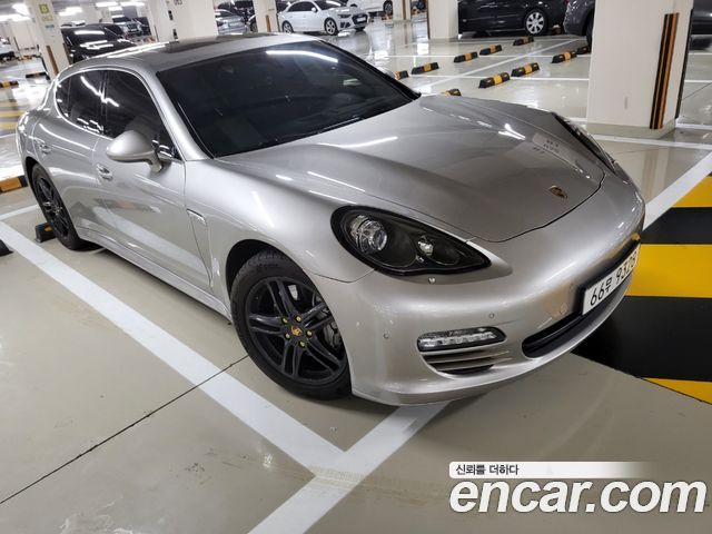 Porsche Panamera 2010 — photo 3